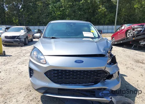 2021 Ford Escape Se z USA, uszkodzony, nr VIN 1FMCU0G63MUB06741